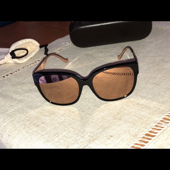 Louis Vuitton Sunglasses - Picture 6 of 7